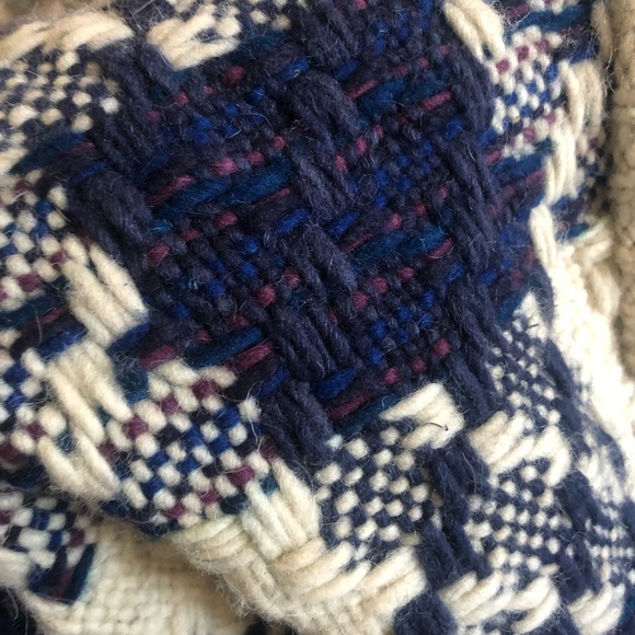 Vtg Handmade Wool Sweater - Picture 3 of 3